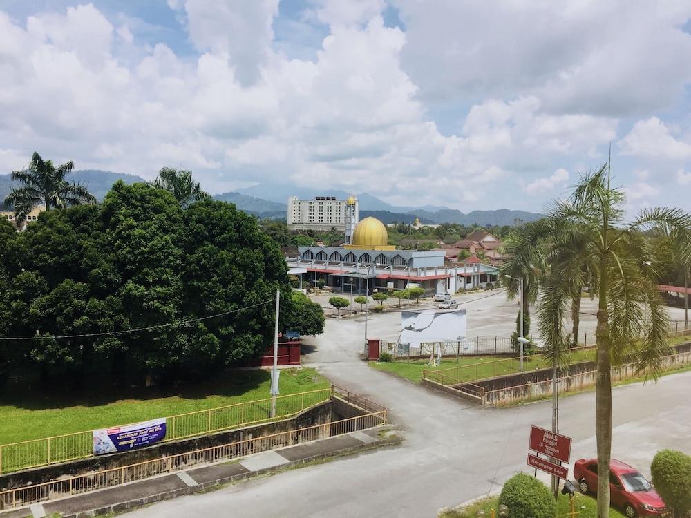 Legend Inn Taiping Exteriör bild